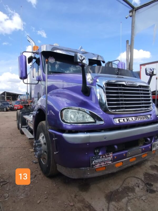 Tracto Camiones	Freightliner Columbia	2008 - Image 5