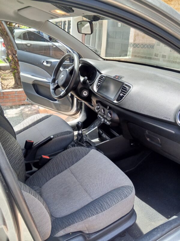 KIA SOLUTO 2020 - Image 3